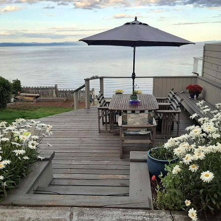 Oceanfront Paradise Comox Exterior foto
