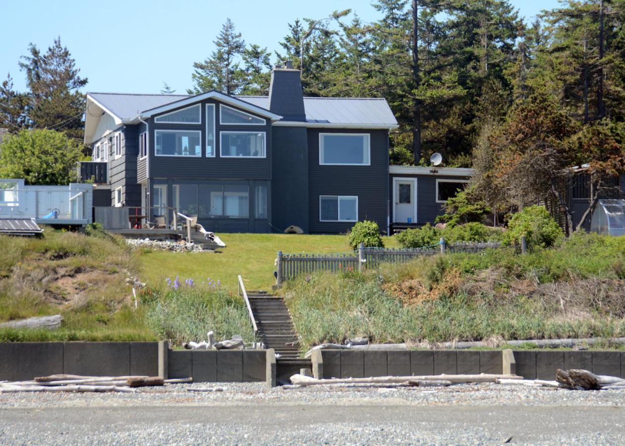 Oceanfront Paradise Comox Exterior foto