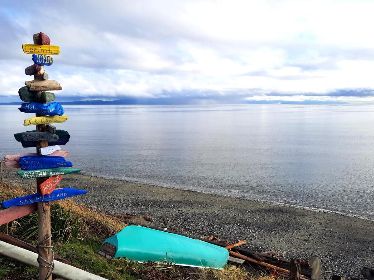 Oceanfront Paradise Comox Exterior foto